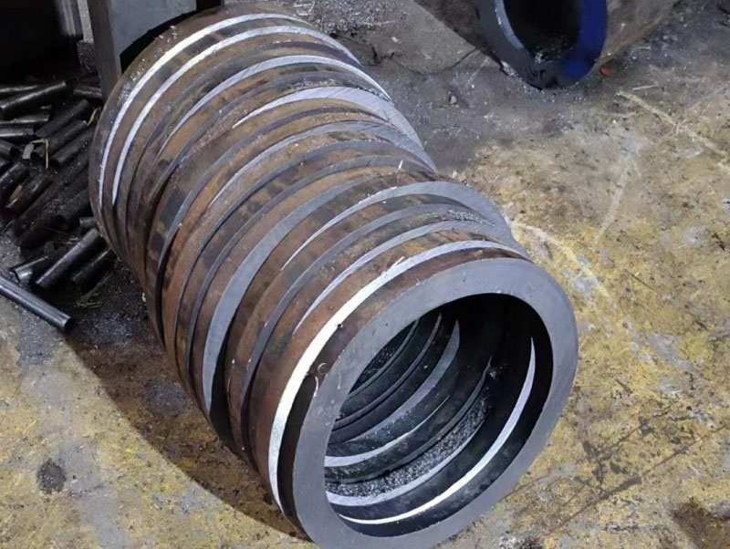根河30CrMo无缝钢管切割
