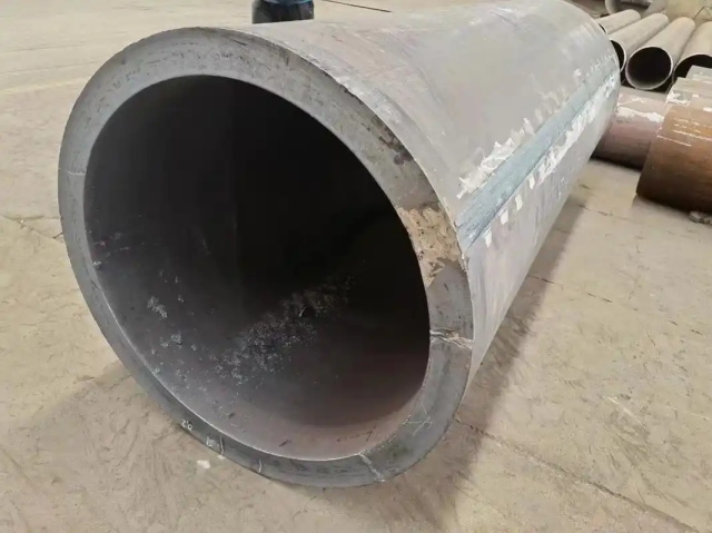 根河30CrMo大口径无缝钢管